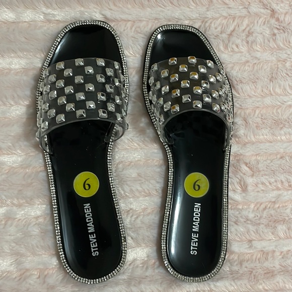 Steve Madden Clear and Sparkly Slip On Sandals / Slides - Picture 3 of 7